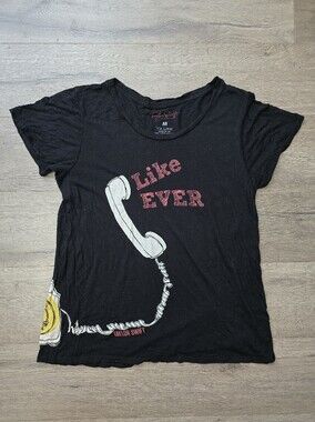 Taylor Swift  2012 "Like Ever" graphic tee features a retro telephone Size Med